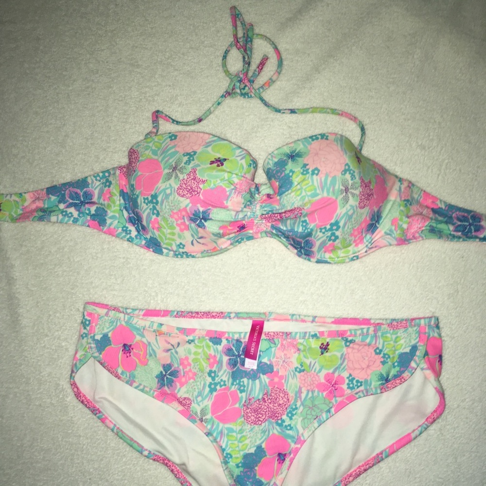 Victoria’s Secret Bikni